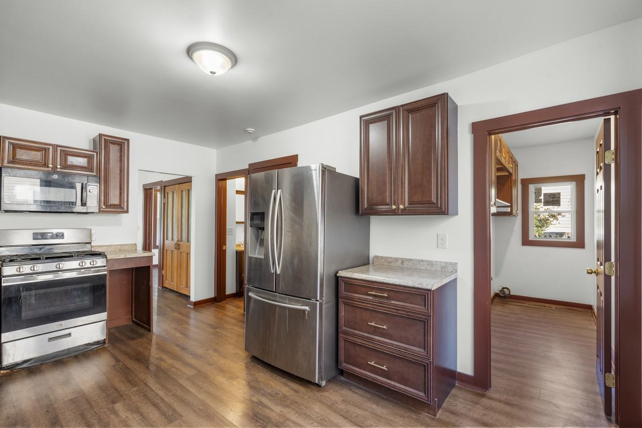 841 East St 1st Fl #1stFL - Photo 2 of 25