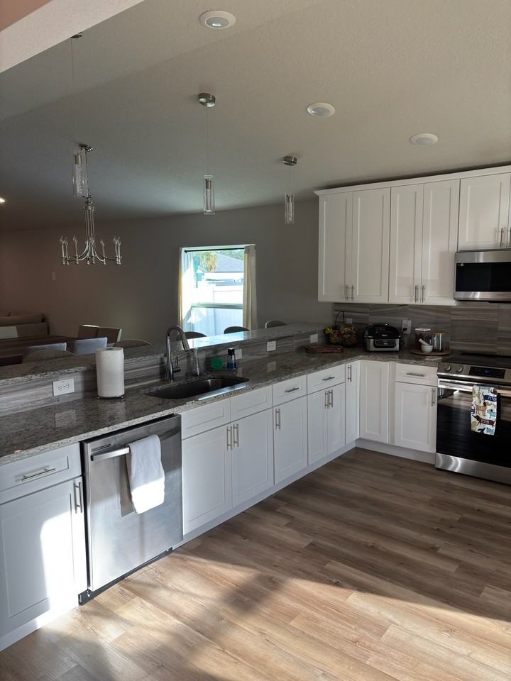 341 De Castro Ave Se #1 - Photo 5 of 22