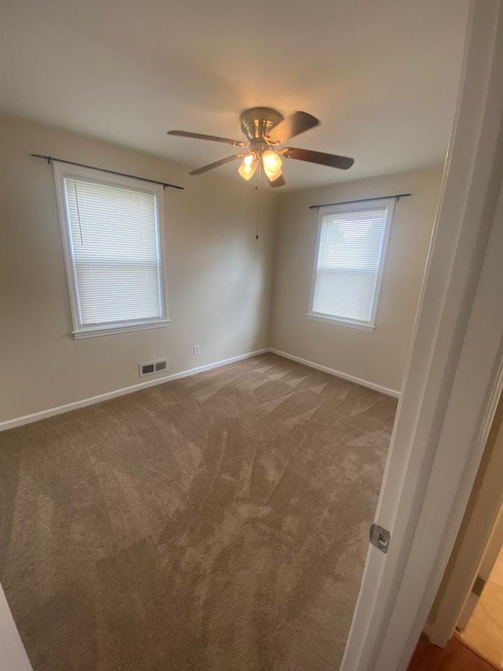 2621 Plainfield Rd #1 - Photo 7 of 12