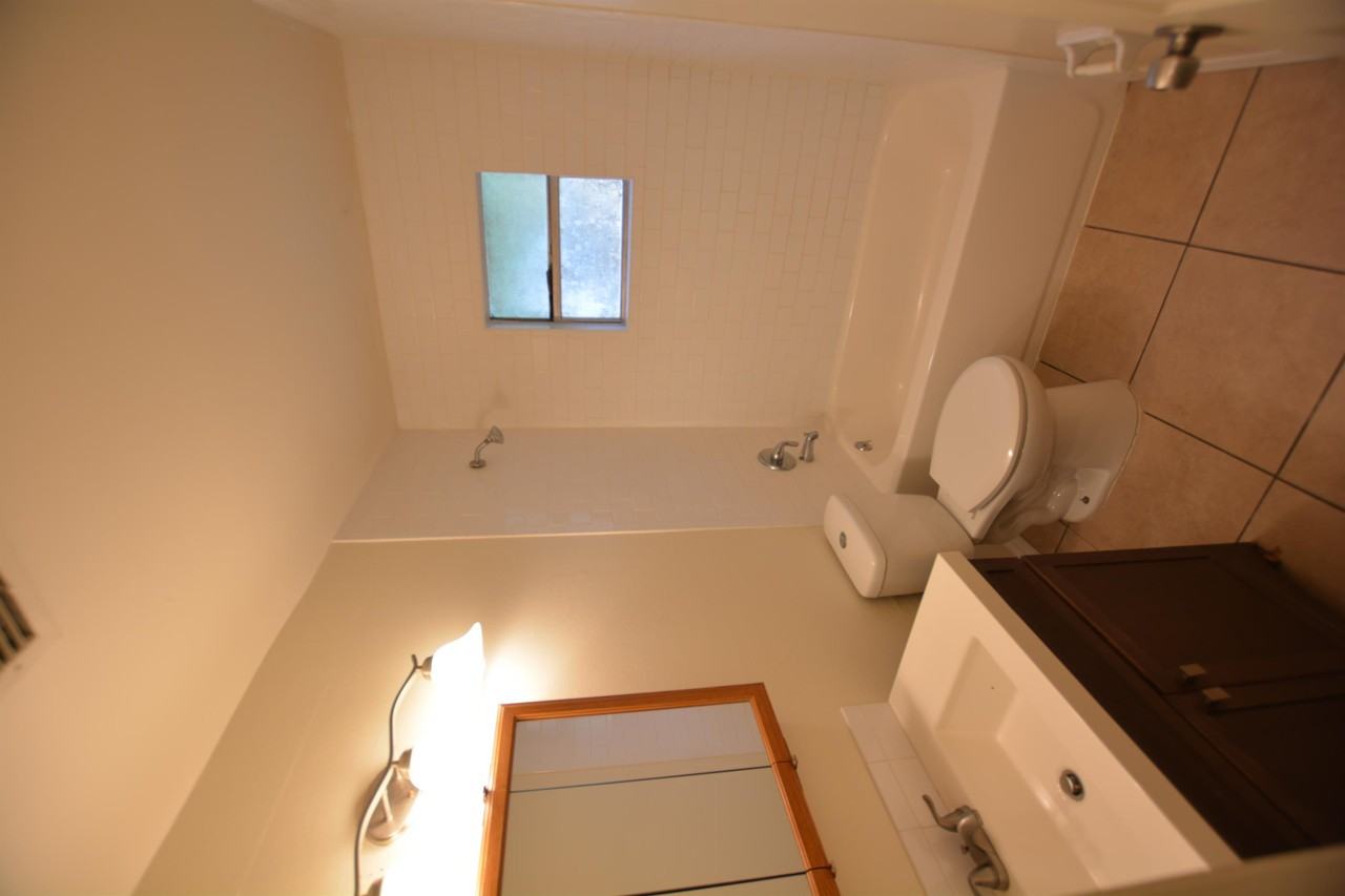 1219 W Marjorie St #2 - Photo 5 of 10