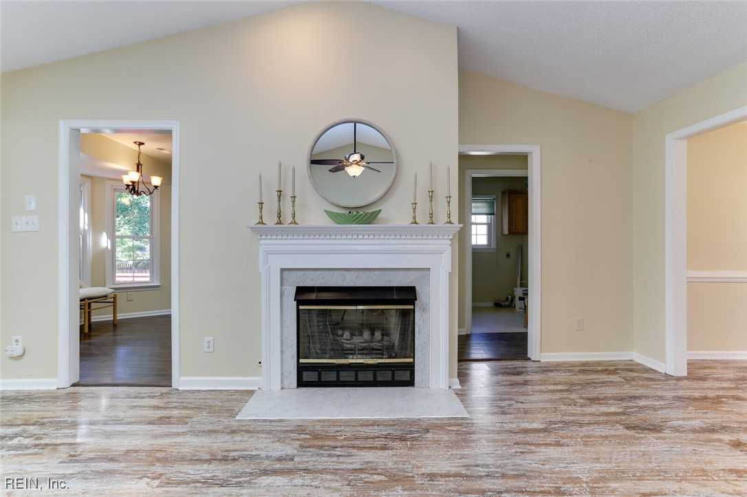 450 Supplejack Ct #1 - Photo 3 of 22