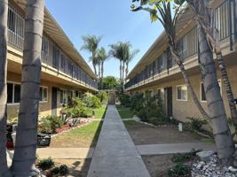 featured image of 12805 Mapleview St #1