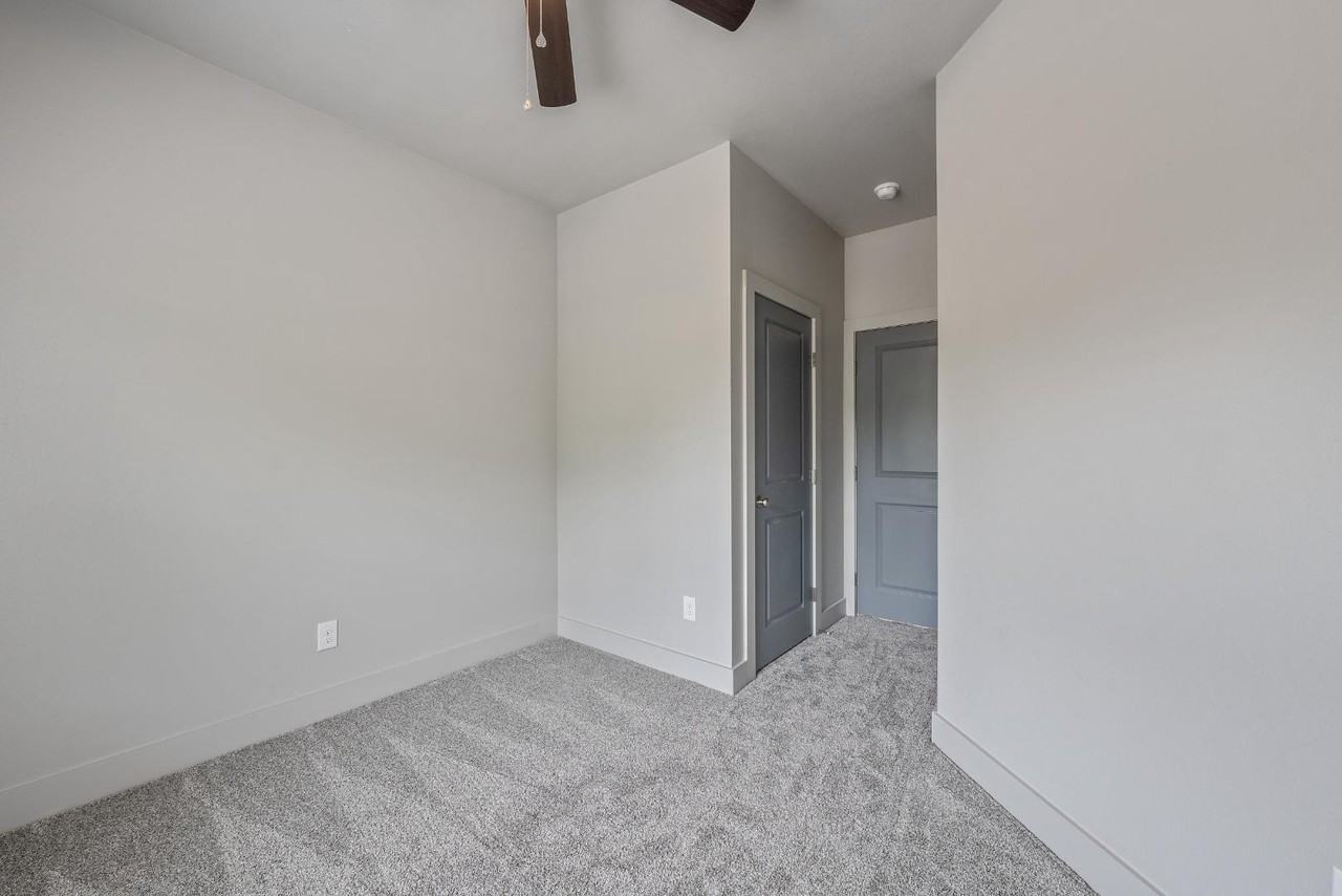 136 Belcher St. - Photo 5 of 10