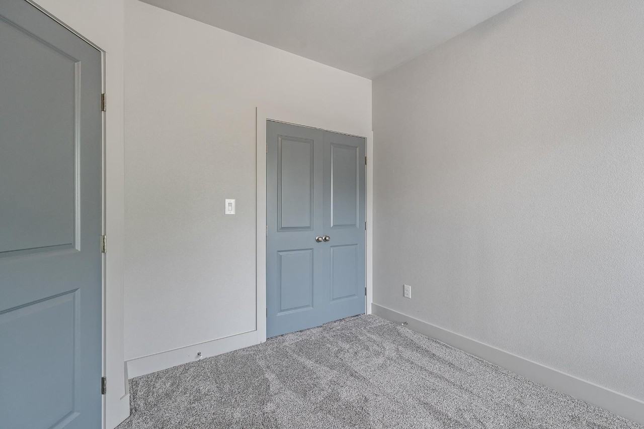 136 Belcher St. - Photo 7 of 10