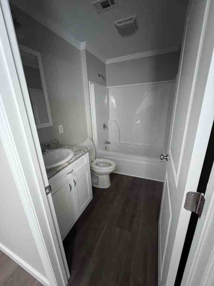 1959 Franklin St - Photo 5 of 5