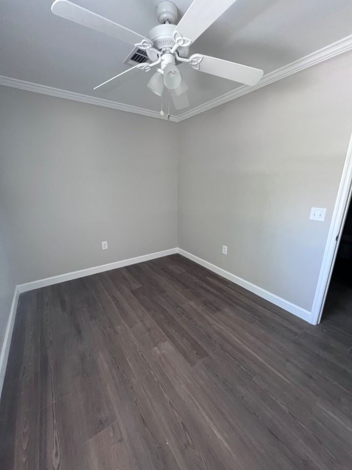 4563 Perry St - Photo 4 of 10