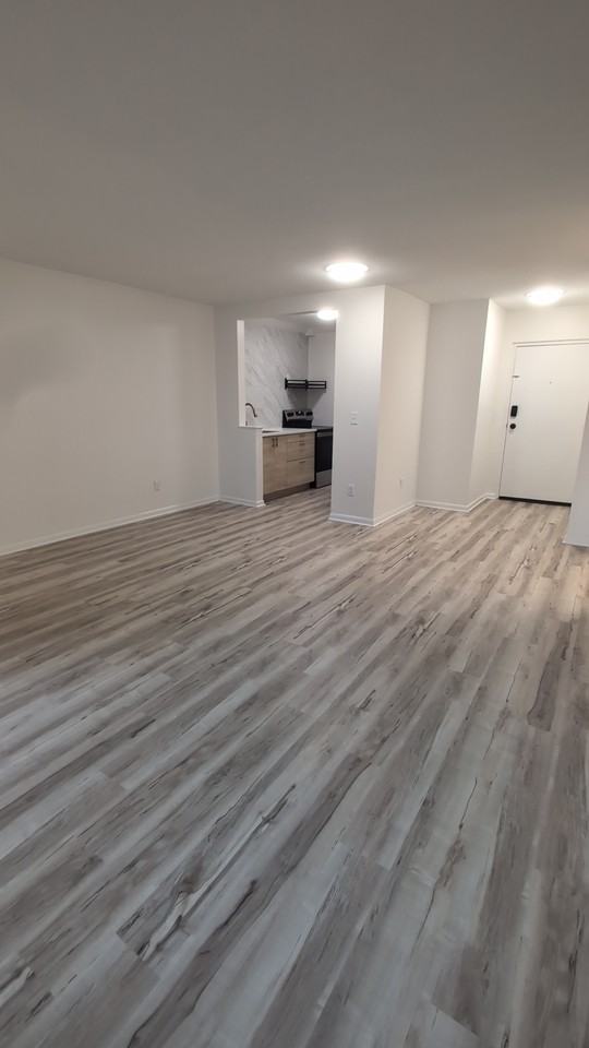 415 Grandin Ave #415B - Photo 3 of 14