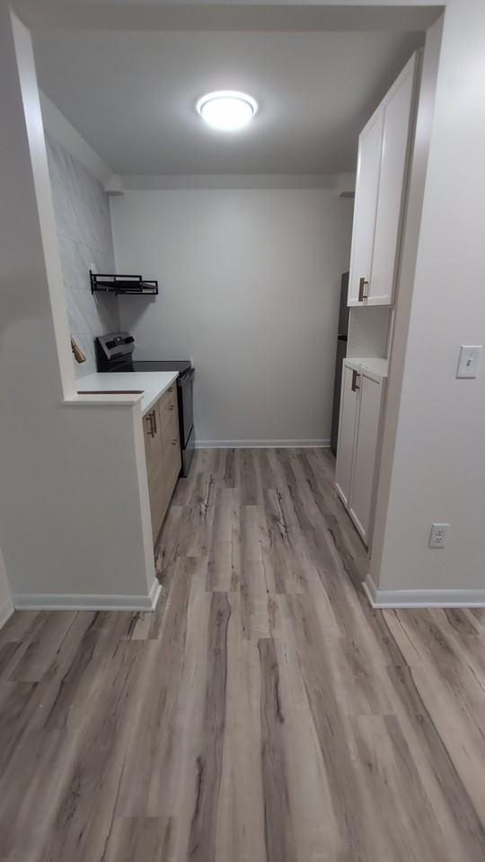 415 Grandin Ave #415B - Photo 5 of 14