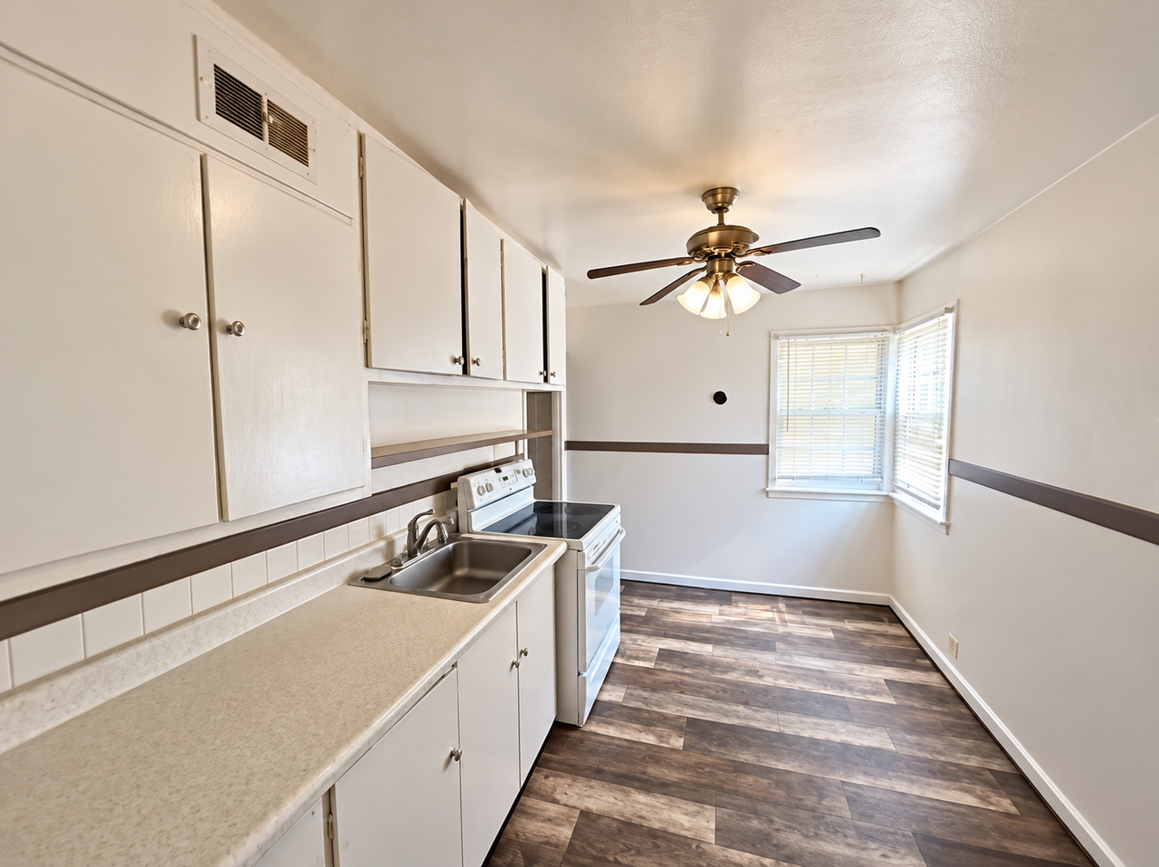 1928 S Euclid Ave #1 - Photo 6 of 9