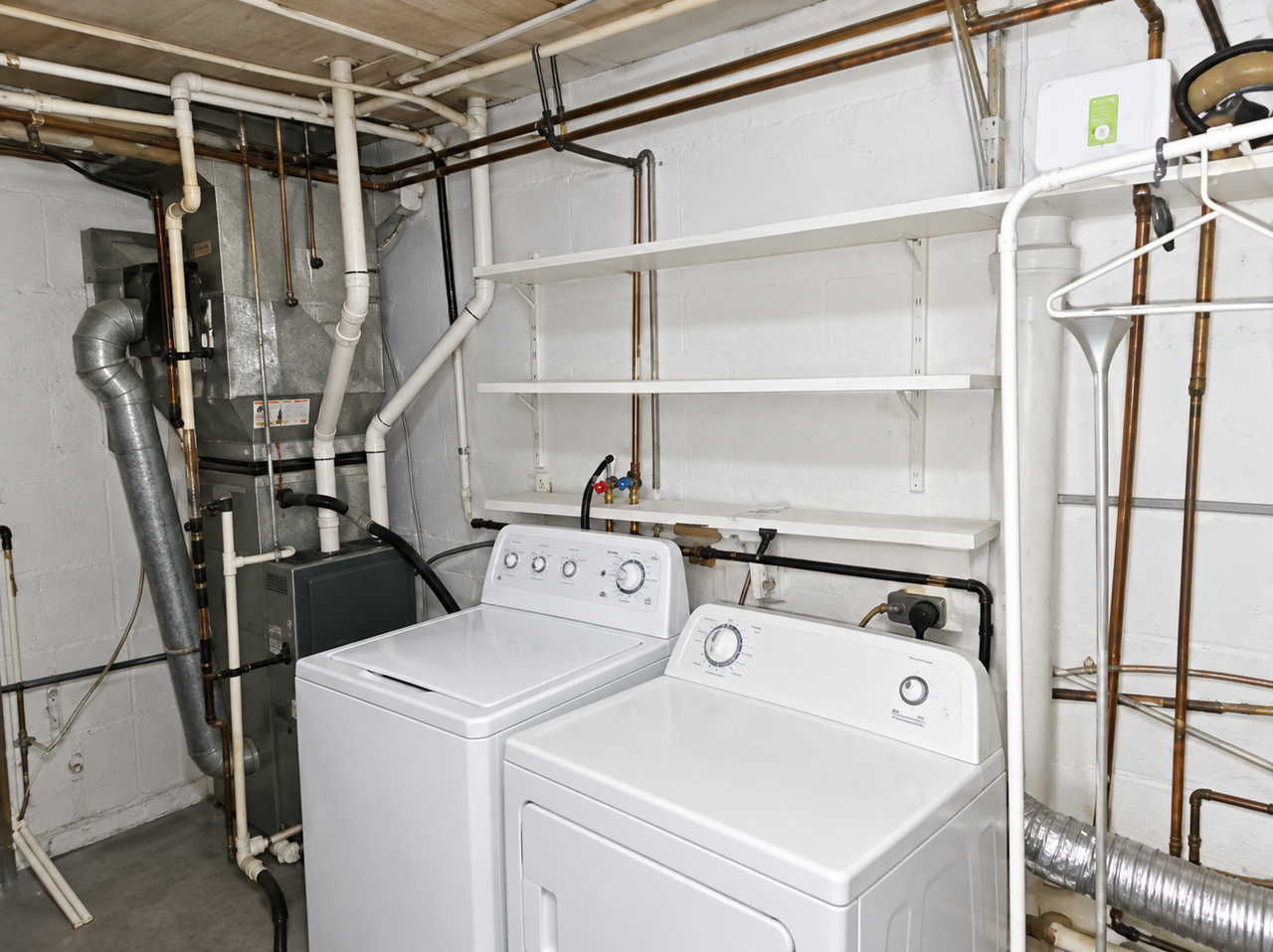 1928 S Euclid Ave #1 - Photo 7 of 9