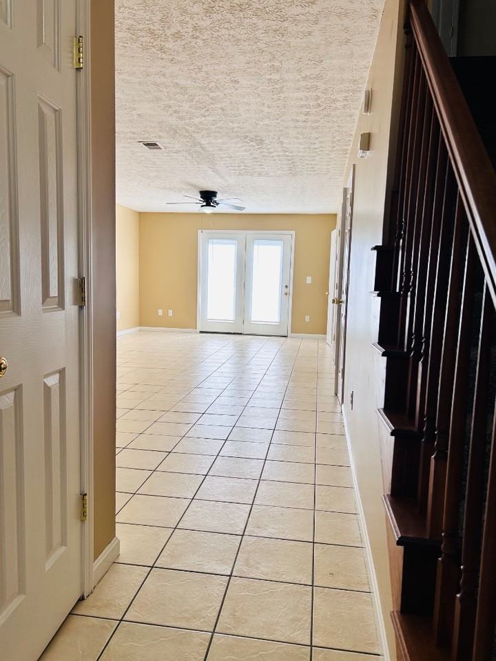 103 Poplar Cir - Photo 3 of 11