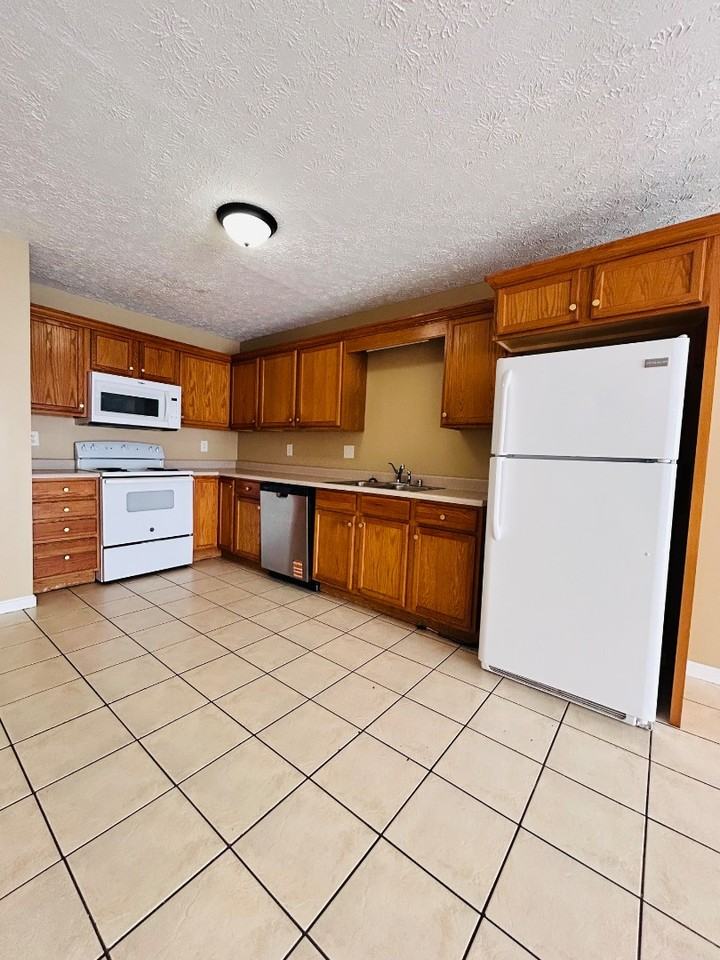 103 Poplar Cir - Photo 5 of 11
