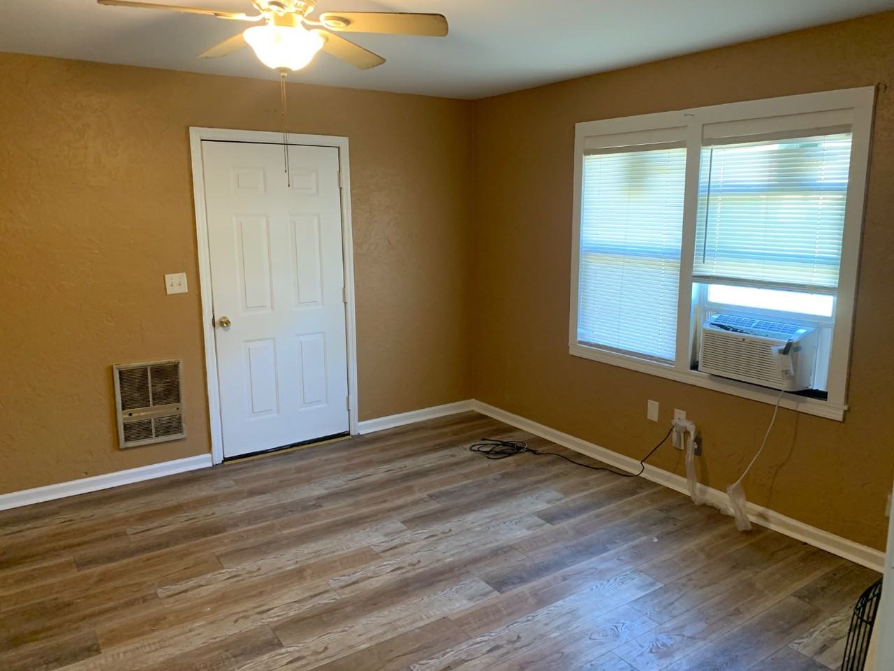 46 Sherwood Ln - Photo 6 of 11
