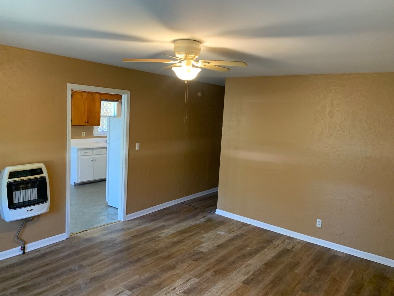 46 Sherwood Ln - Photo 7 of 11