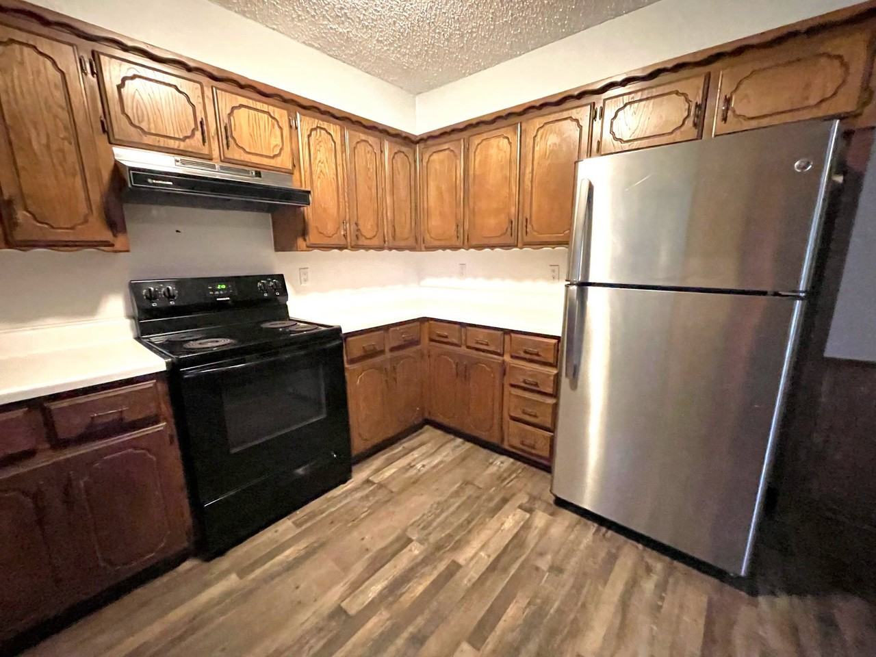 1417 Hargrove St #1 - Photo 5 of 30