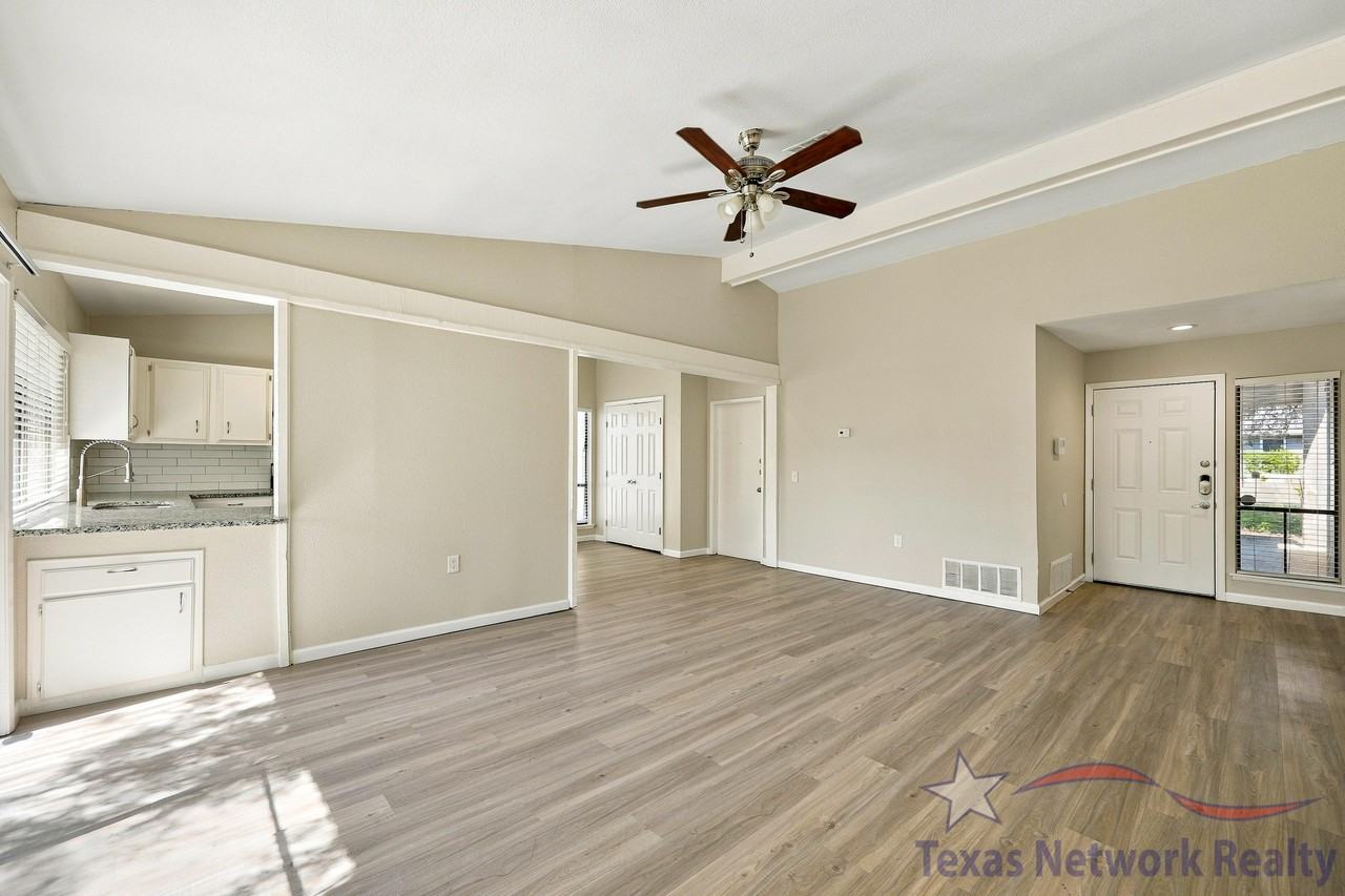4622 La Marquesa St #1 - Photo 6 of 16