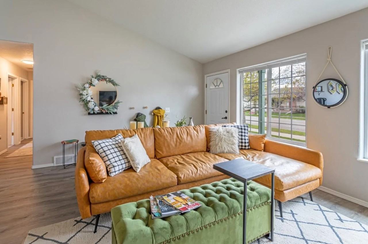 2860 Fleet St #1 - Photo 3 of 10