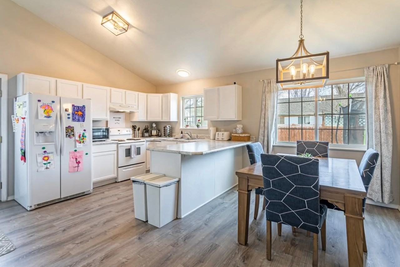 2860 Fleet St #1 - Photo 4 of 10