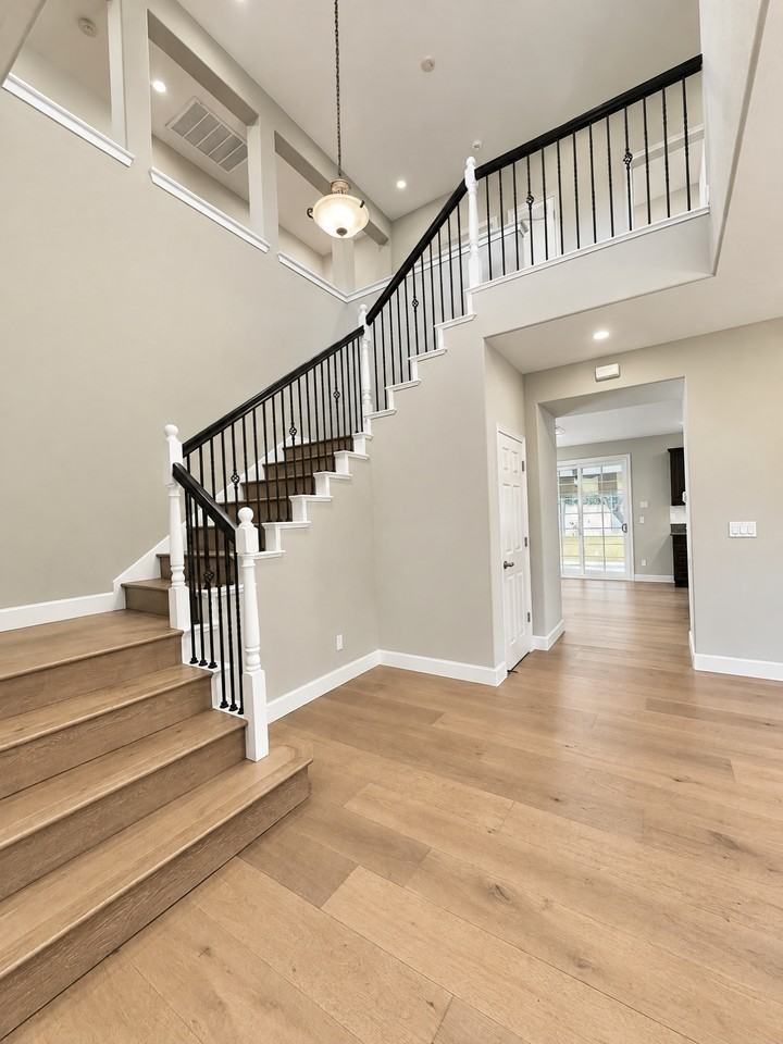 6238 Murdock Way - Photo 4 of 50
