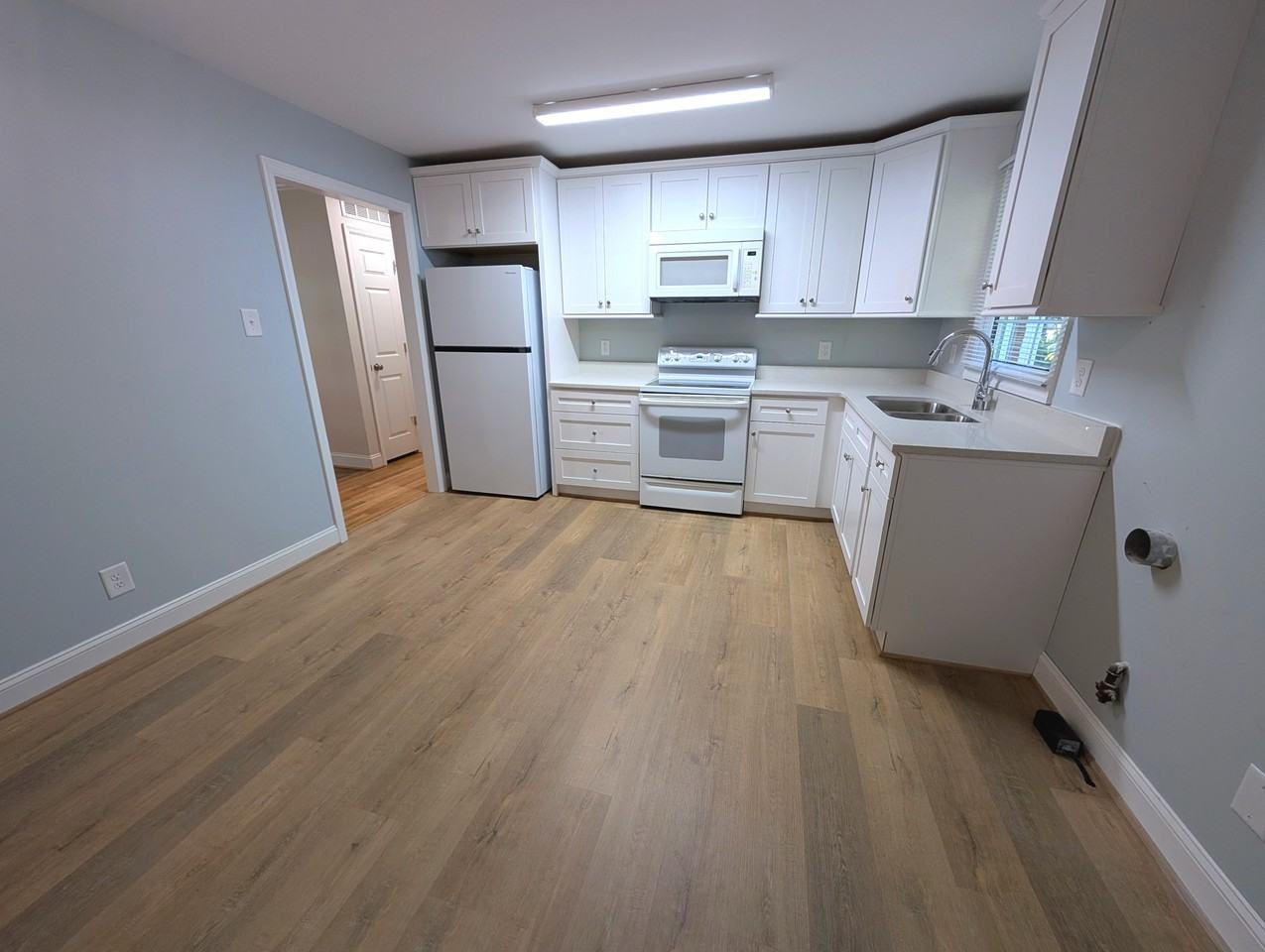 1274 Tredwell Dr #1 - Photo 7 of 19