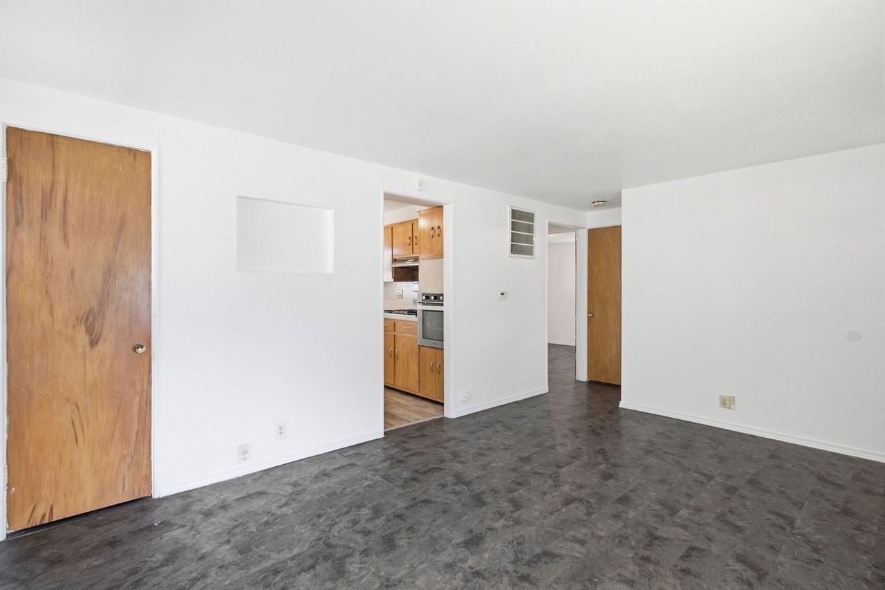 919 Dover Dr #1 - Photo 3 of 15