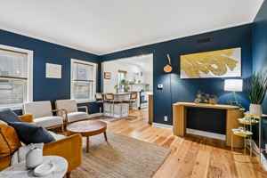 featured image of 4605 N Sheffield Ave #1