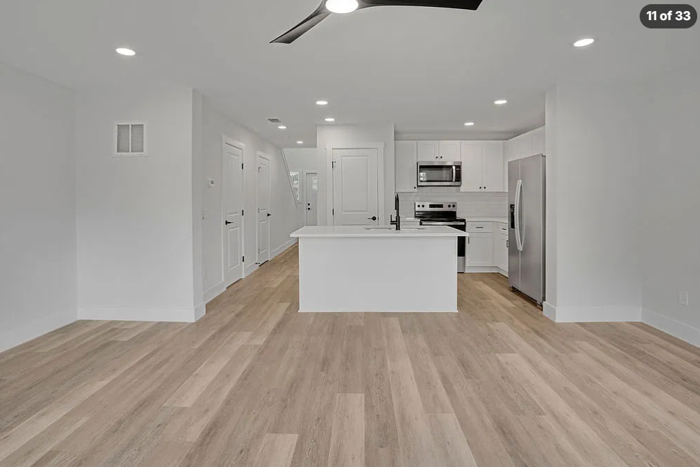 535 S Brady Ave #1 - Photo 4 of 10
