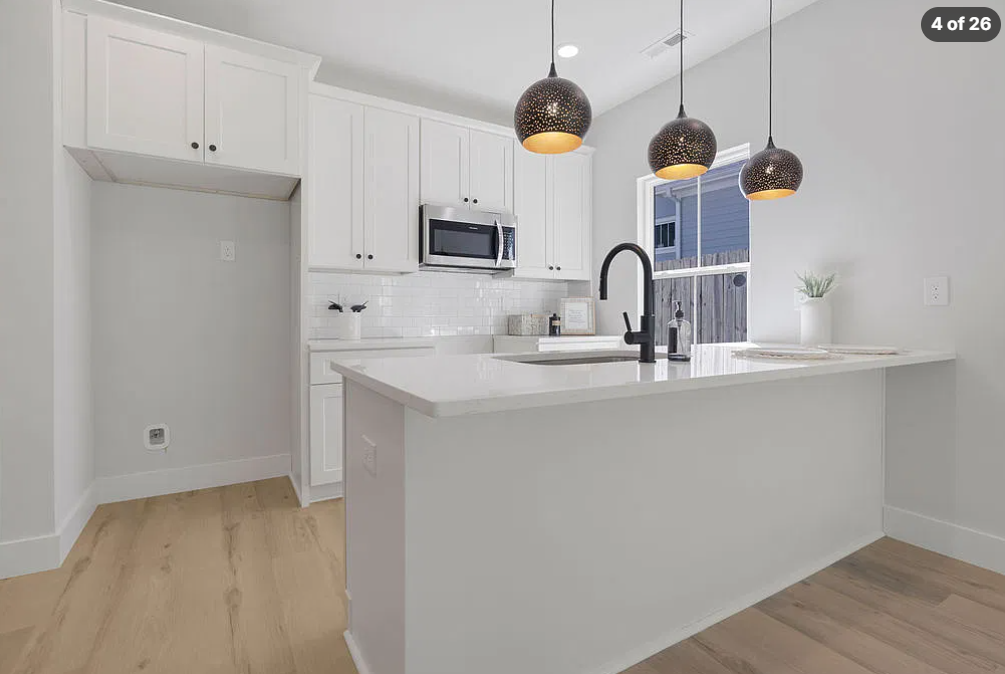 3127 Columbus Cir #1 - Photo 4 of 17