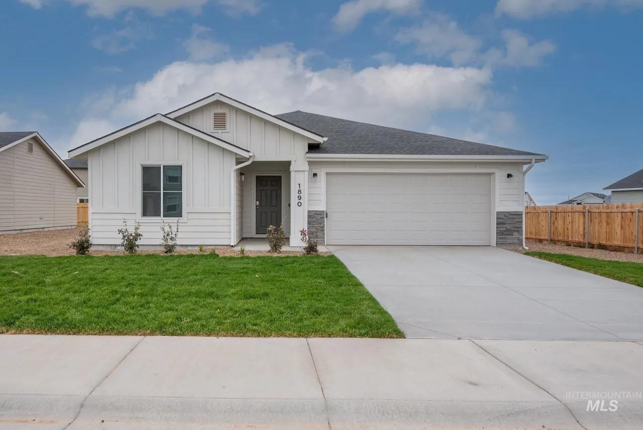 1890 Sw Challis Dr - Photo 3 of 4