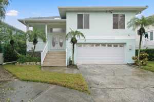 featured image of 6225 Bayside Dr #1