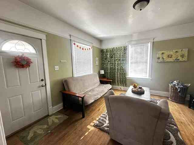 607 E 7th St #1 - Photo 2 of 24
