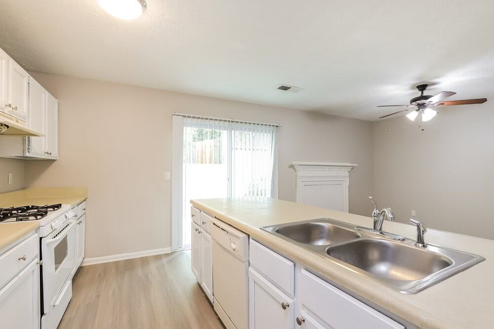213 Quail Run - Photo 7 of 17