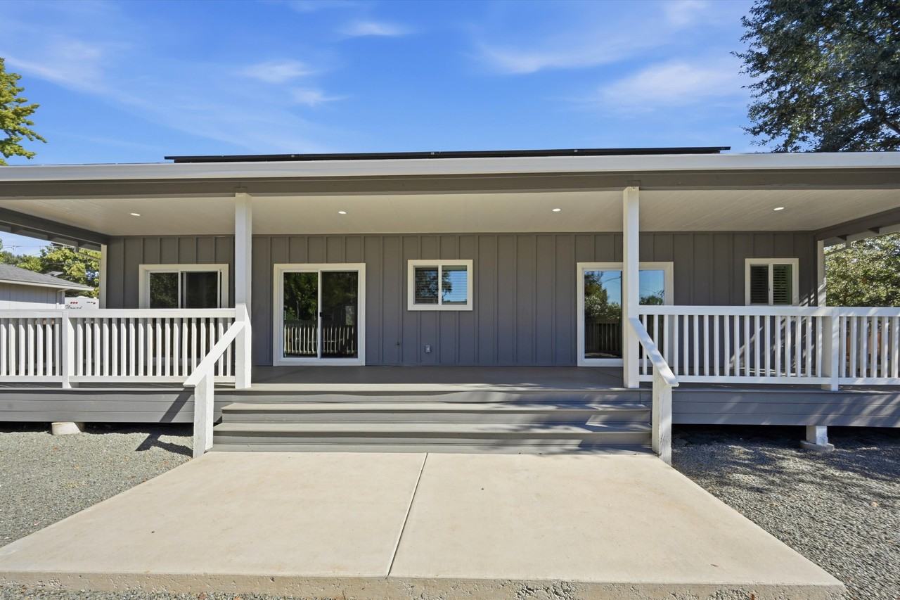 18287 Deer Hollow Rd #1 - Photo 2 of 35