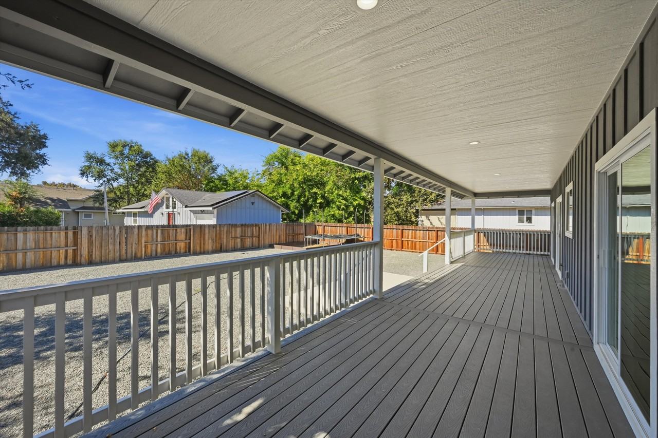 18287 Deer Hollow Rd #1 - Photo 5 of 35