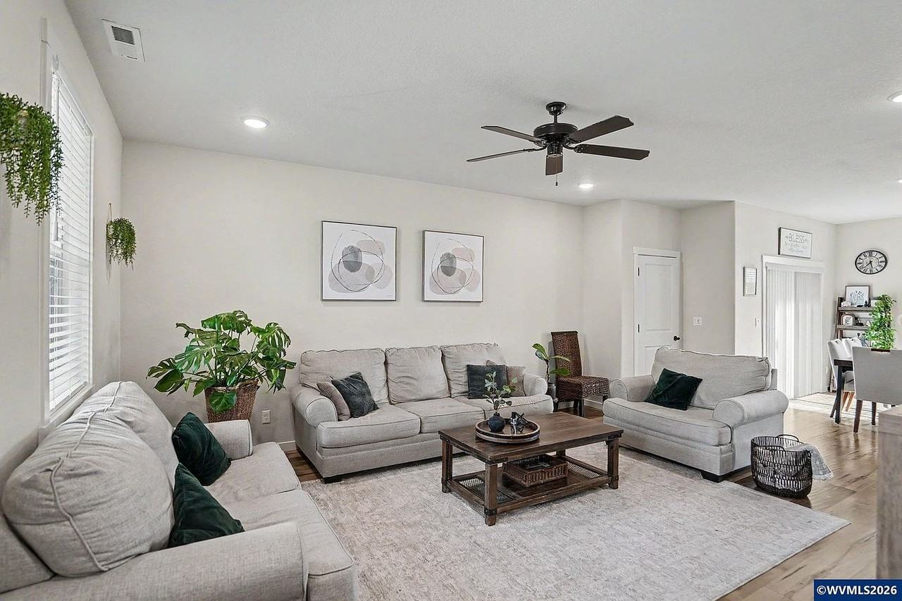 5005 Constellation Ave Ne #1 - Photo 4 of 20