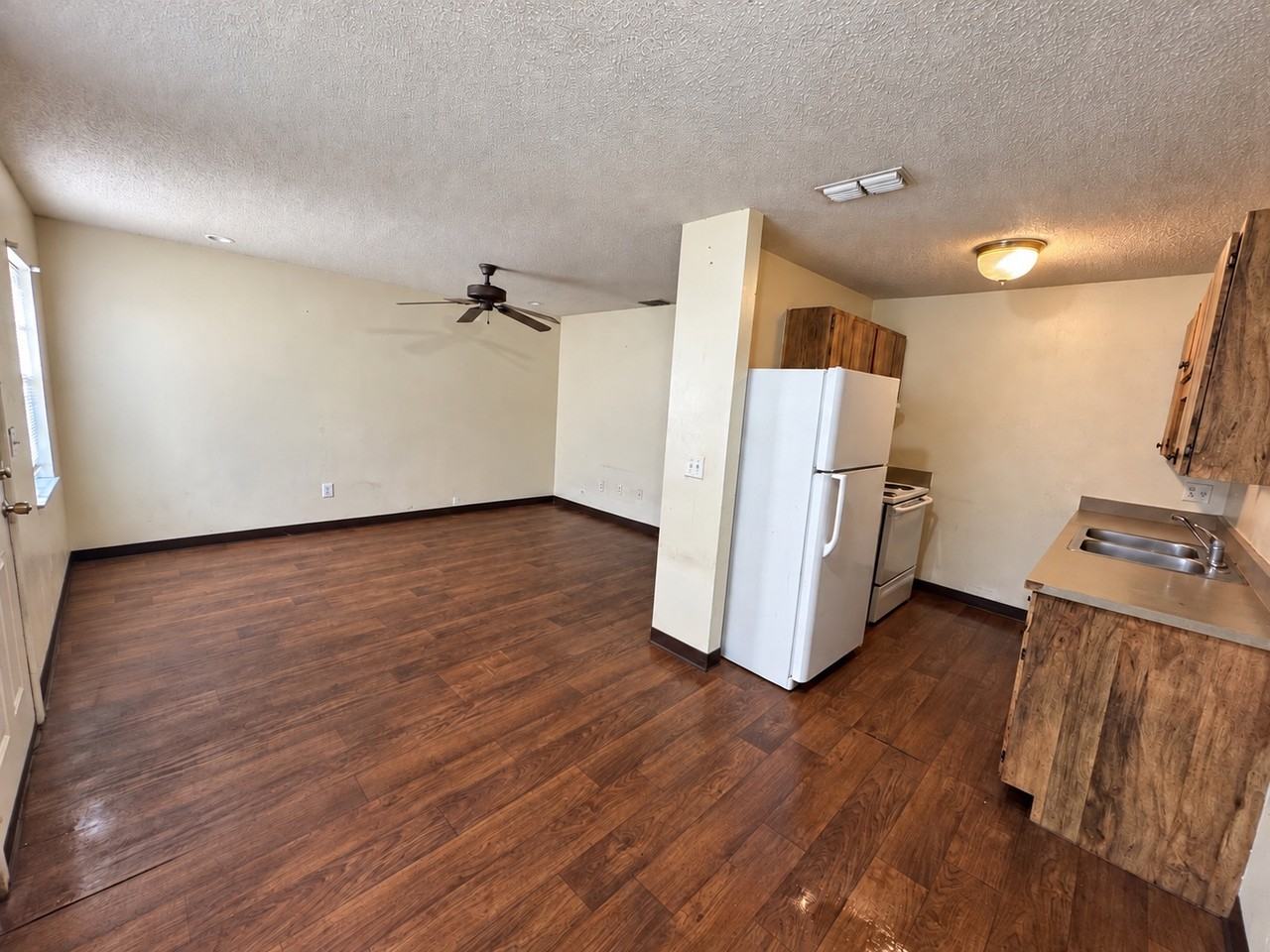 3017 Reiter Dr #B - Photo 4 of 13