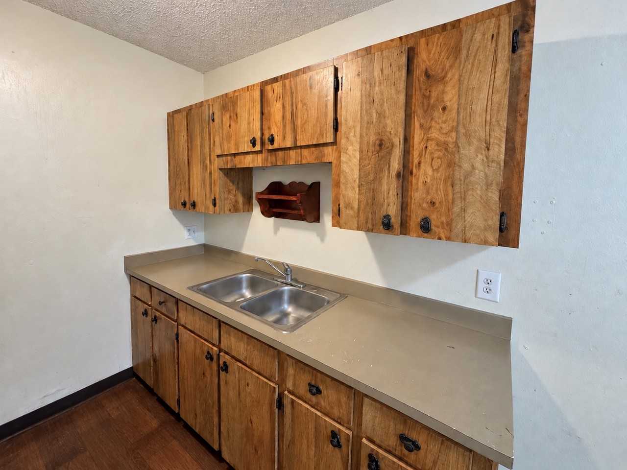 3017 Reiter Dr #B - Photo 7 of 13