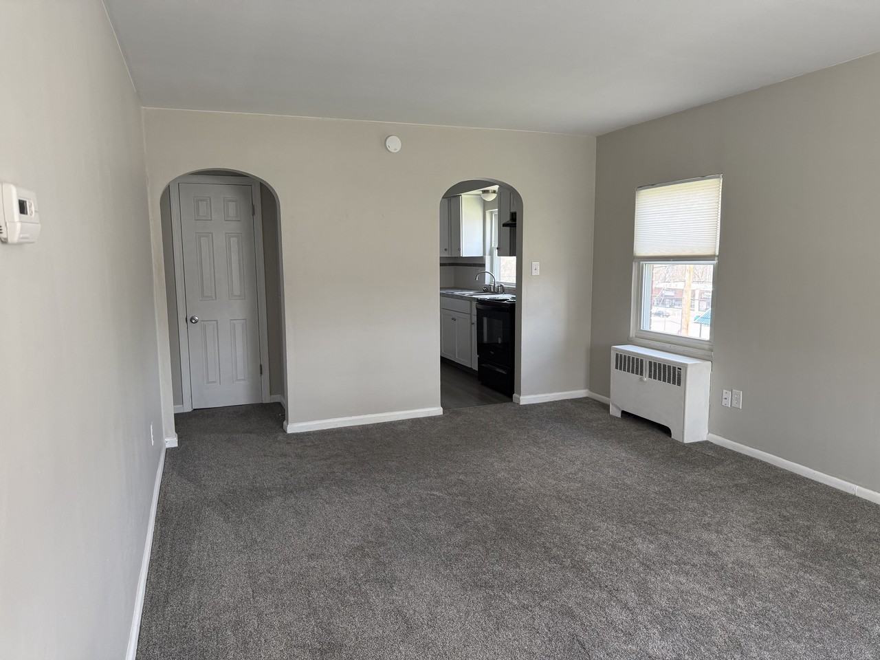 325 E Englewood Ave - Photo 2 of 7