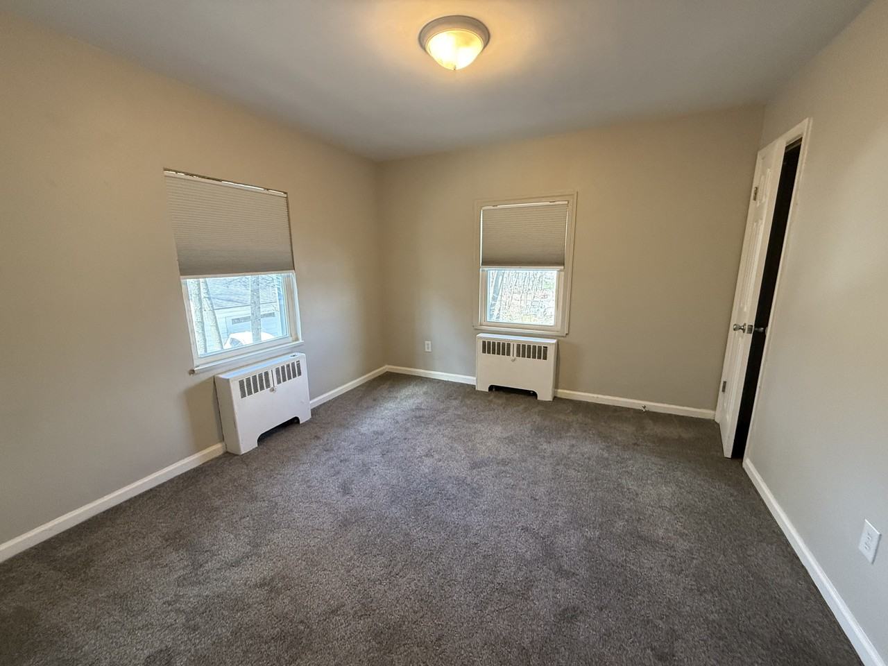 325 E Englewood Ave - Photo 7 of 7