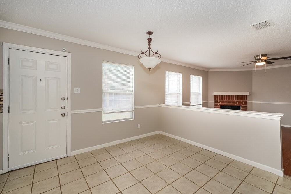 16124 Kiva Ct - Photo 6 of 17