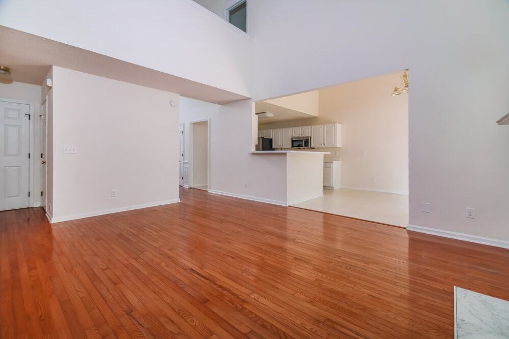 3808 Toyon Dr - Photo 5 of 17