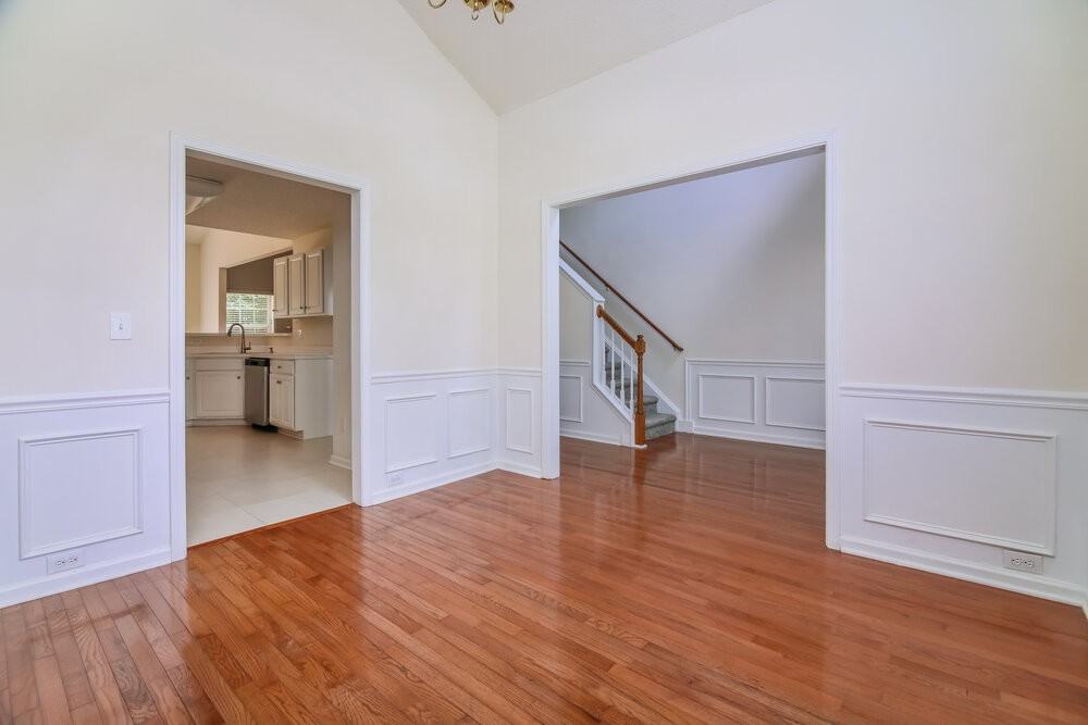 3808 Toyon Dr - Photo 6 of 17