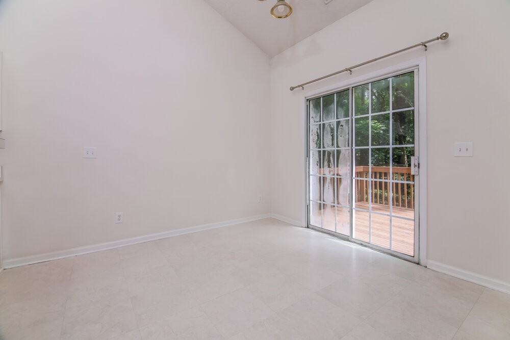 3808 Toyon Dr - Photo 7 of 17
