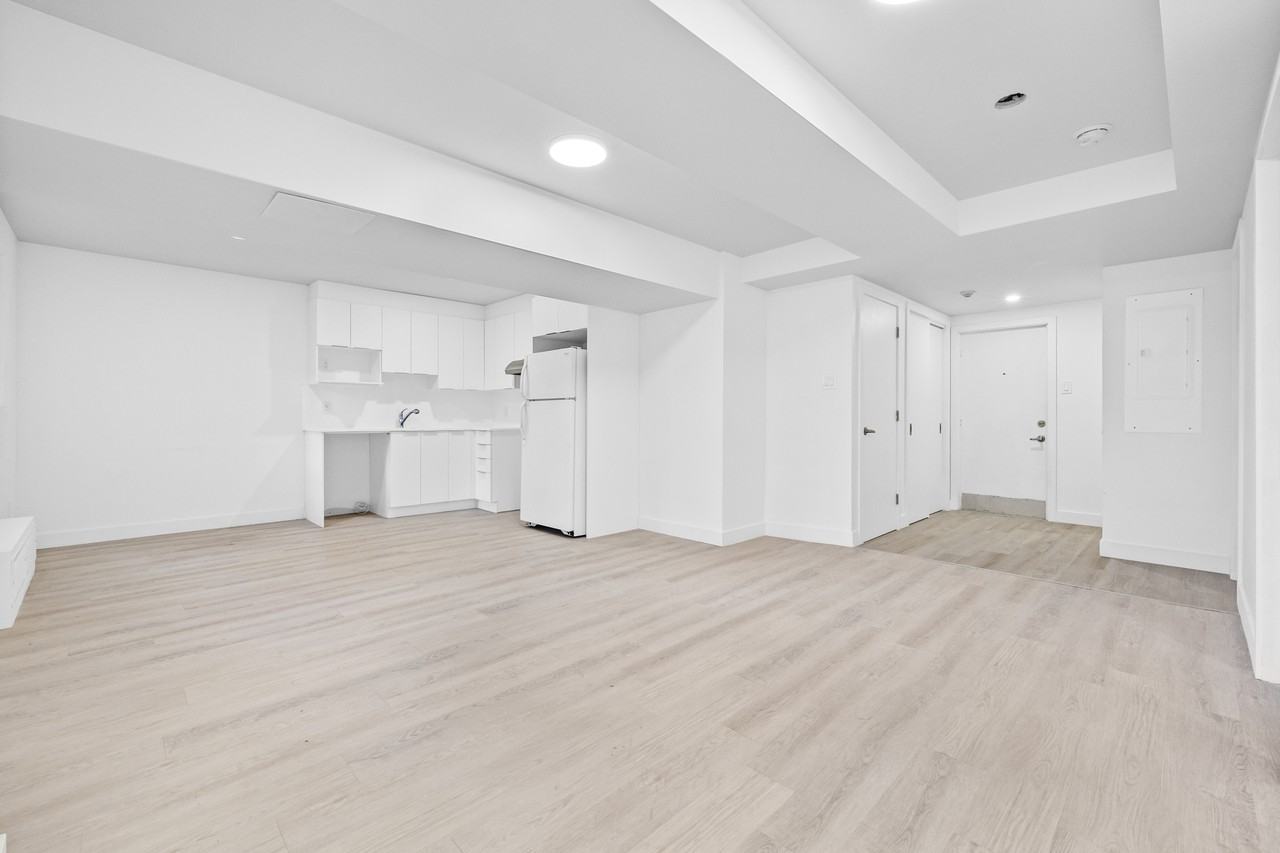 1400 Rue Lavallée #18 - Photo 5 of 13