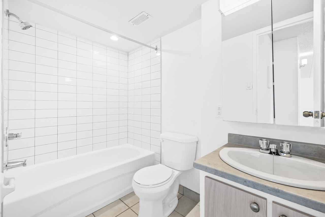 725 Rue du Roussillon #603 - Photo 6 of 13