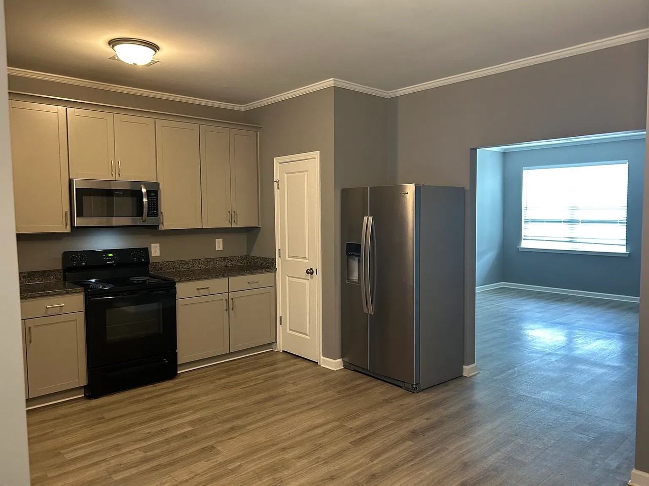 2792 Laurel Ridge Cir - Photo 4 of 21
