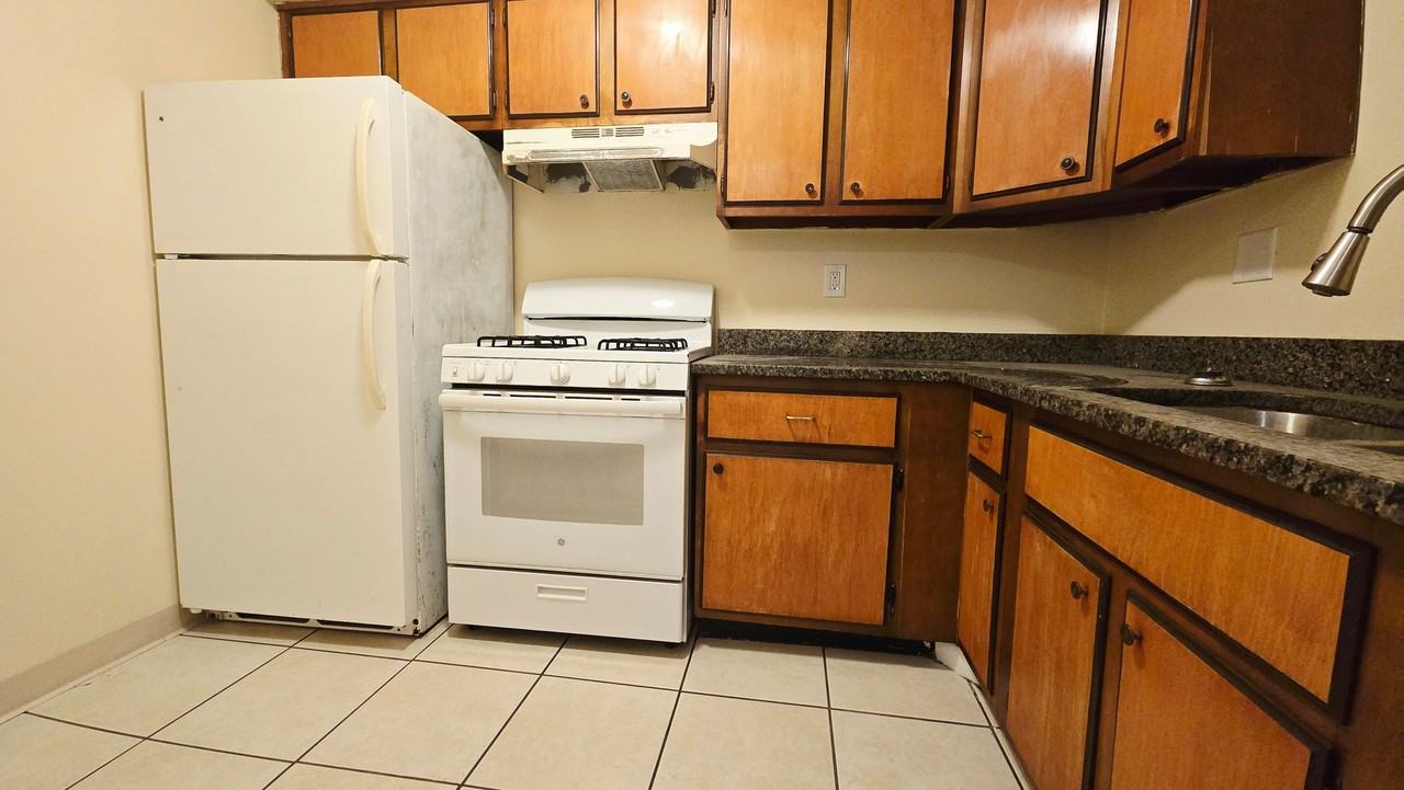 Riverside Terrace Apartments - Photo 3 of 13