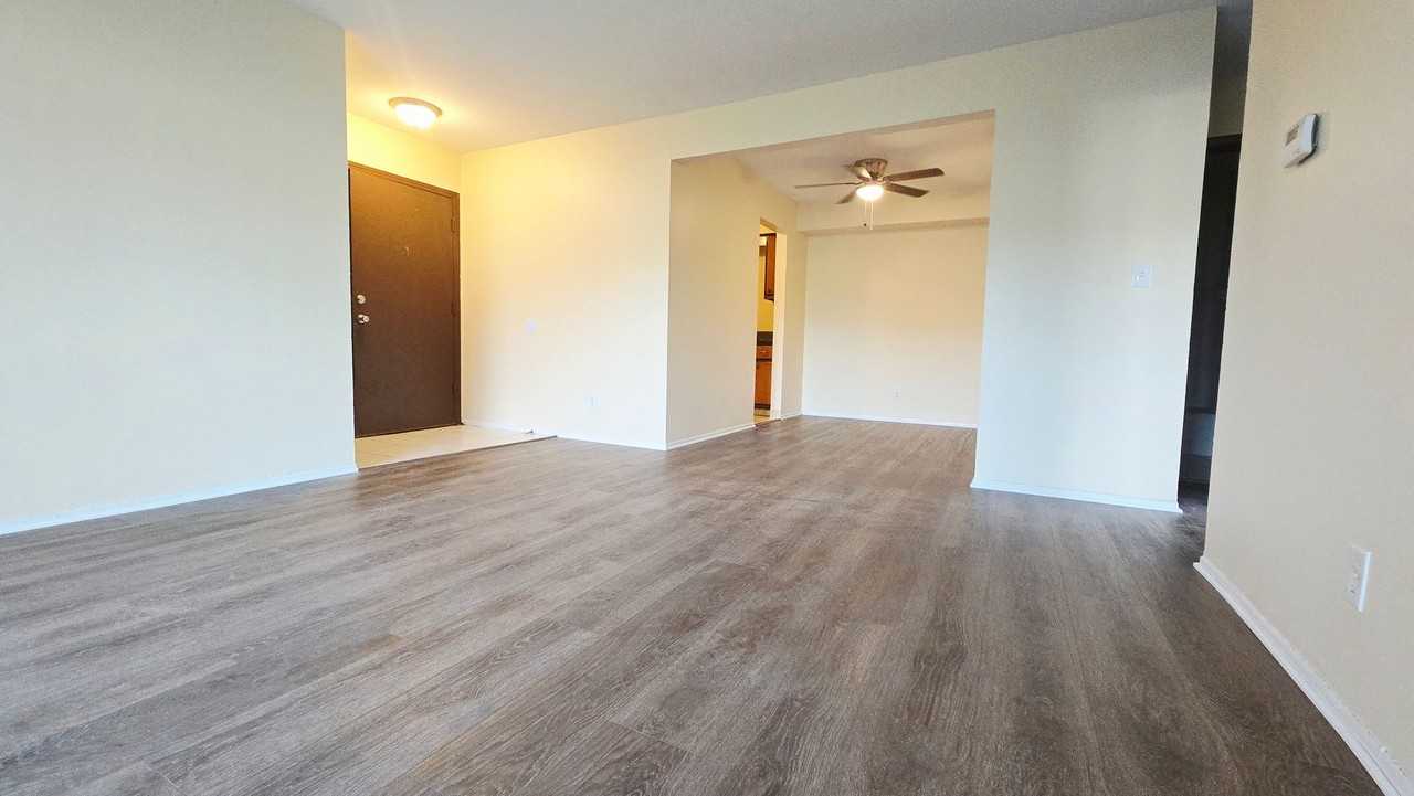 Riverside Terrace Apartments - Photo 4 of 13
