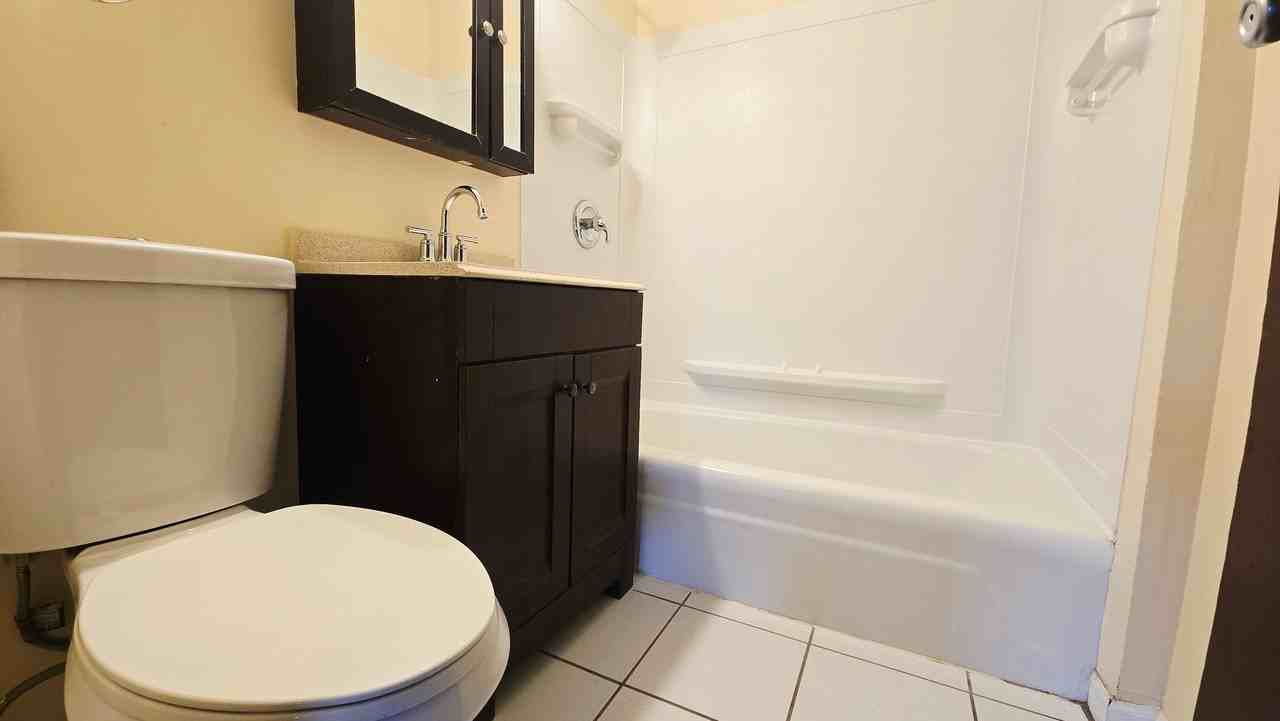 Riverside Terrace Apartments - Photo 7 of 13