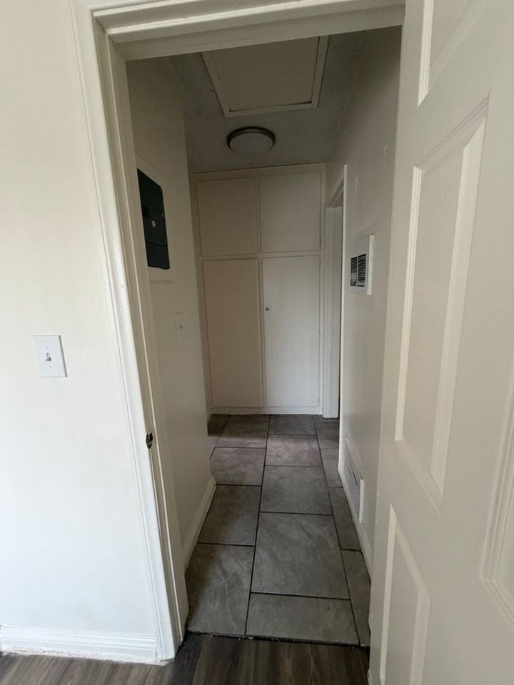 Ruddock Apartments - Photo 4 of 11